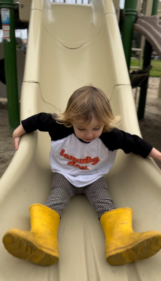 LAUNDRY DAY TODDLER RAGLAN